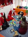 IMG-c5b351fc4324717a7c22eacd2bc875cd-V